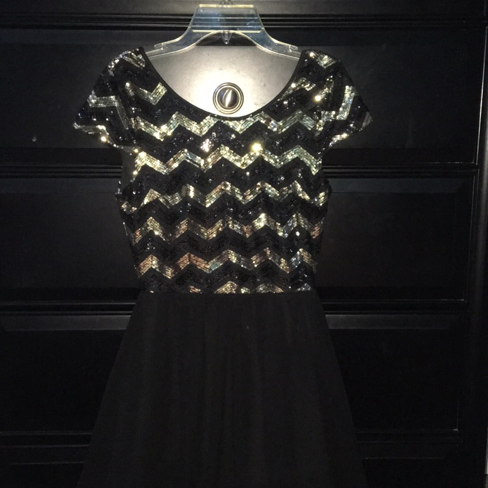 Black and gold sequin Chevron dress
